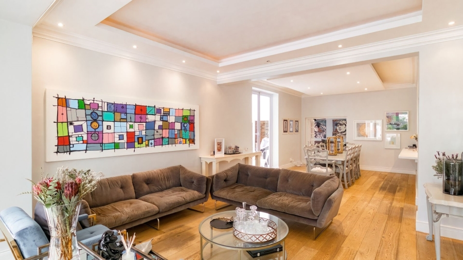 4 Bedroom Property for Sale in Fresnaye Western Cape